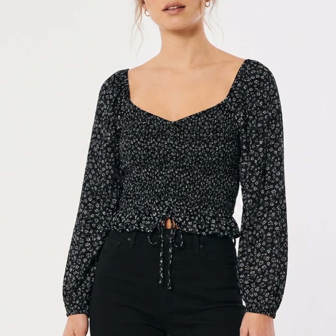 Hollister Blouse Top Womens L Black Floral Stretch Smocked Cropped Long Sleeve